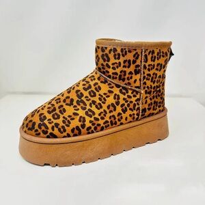 Brand new Leopard platform Ugg style boots
